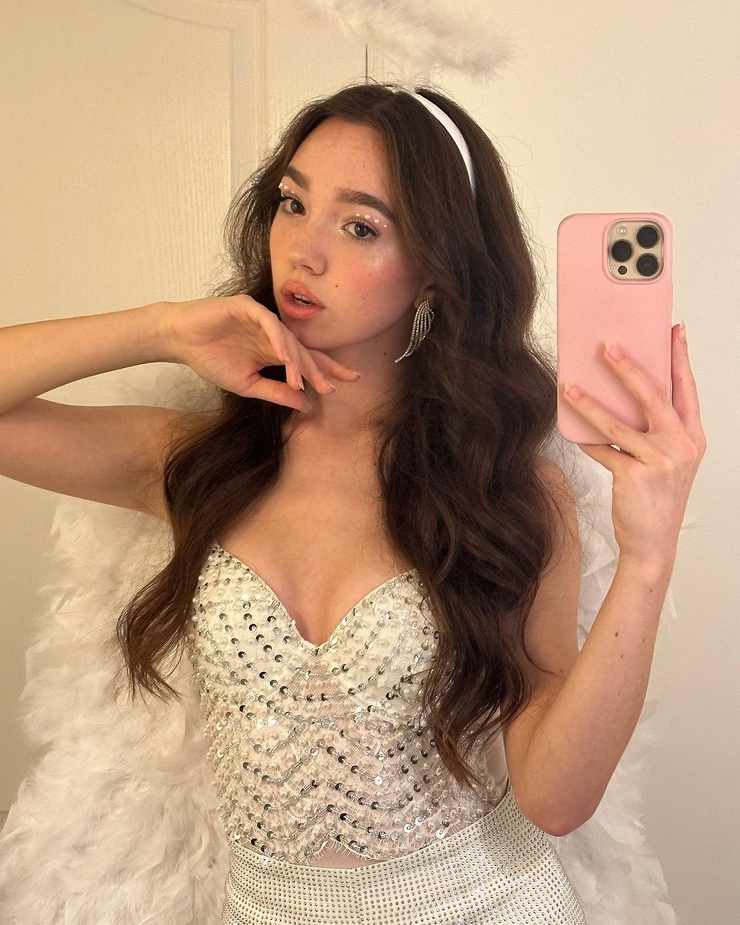 Ruby Jay
