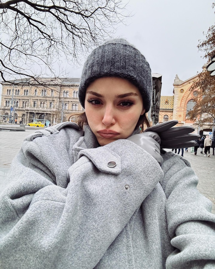 Hande Erçel Hande Erçel