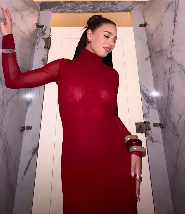Mackenzie Ziegler Mackenzie Ziegler