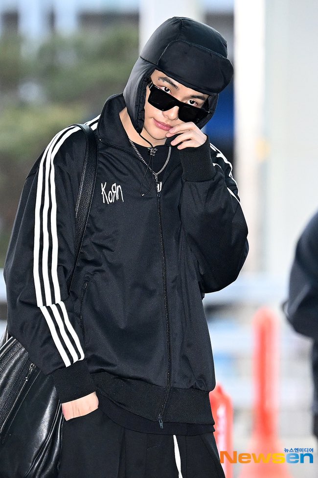 Hyun-Jin Hwang