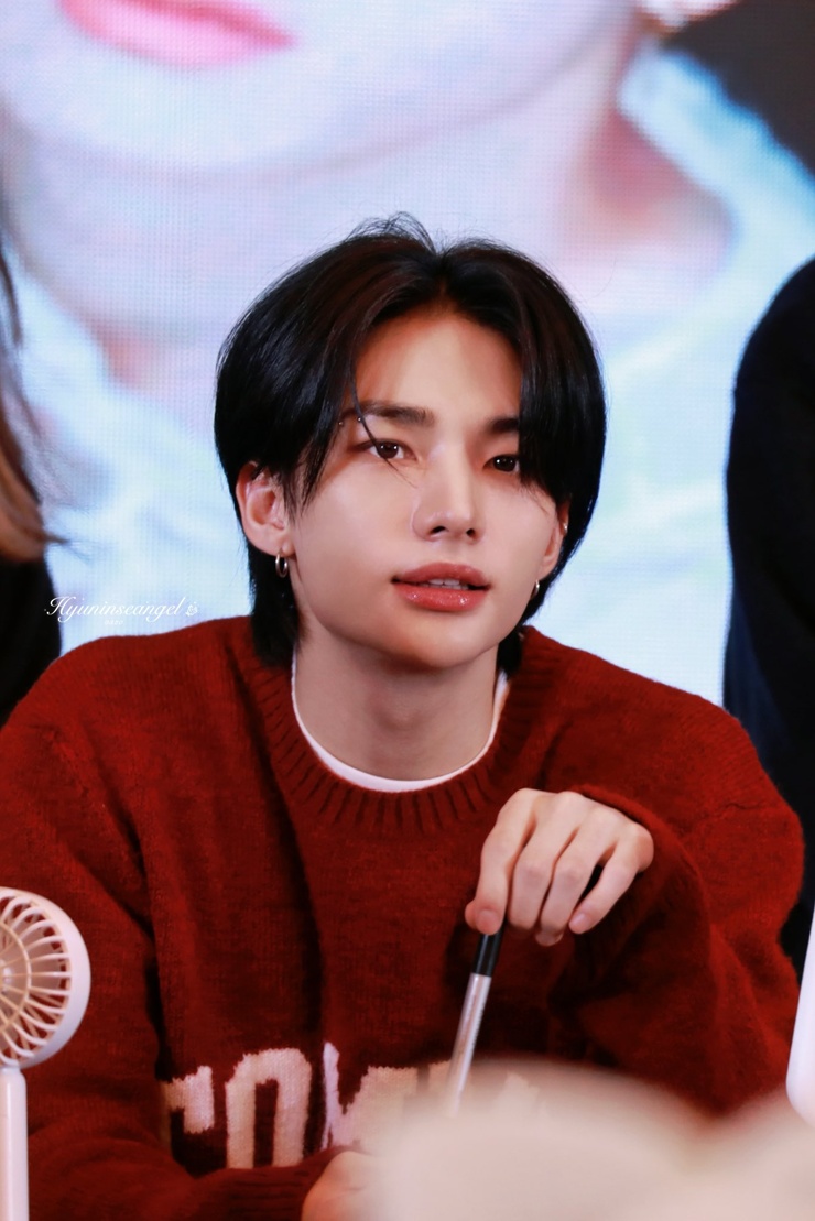 Hyun-Jin Hwang
