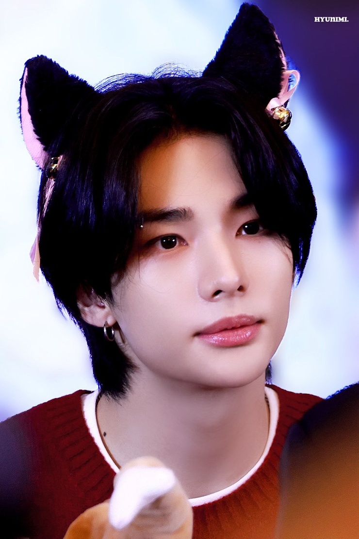 Hyun-Jin Hwang
