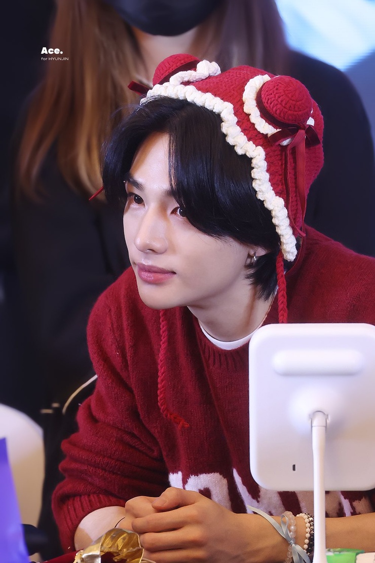 Hyun-Jin Hwang