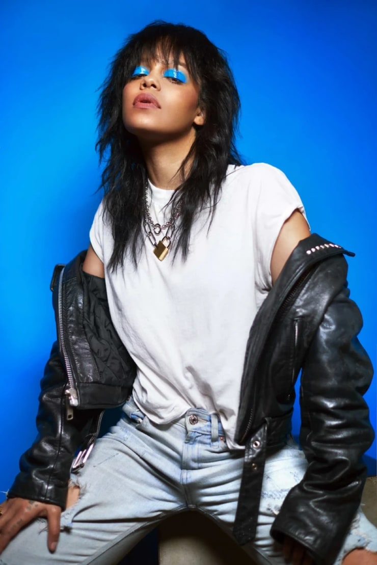 Fefe Dobson