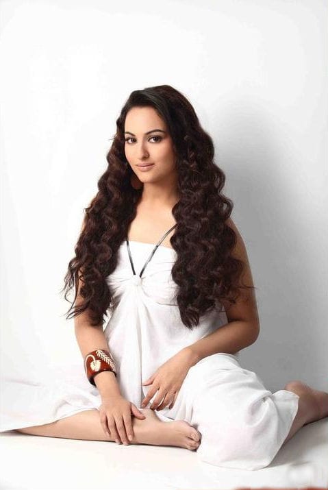Sonakshi Sinha Sonakshi Sinha