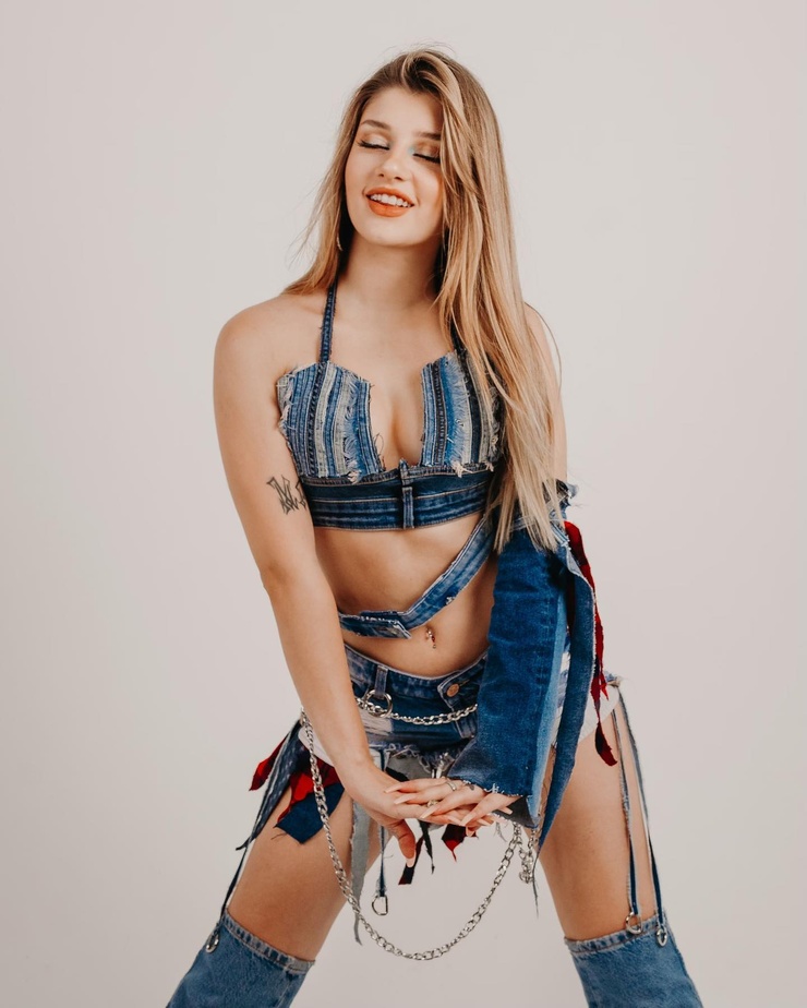 Alara Serena Alara Serena