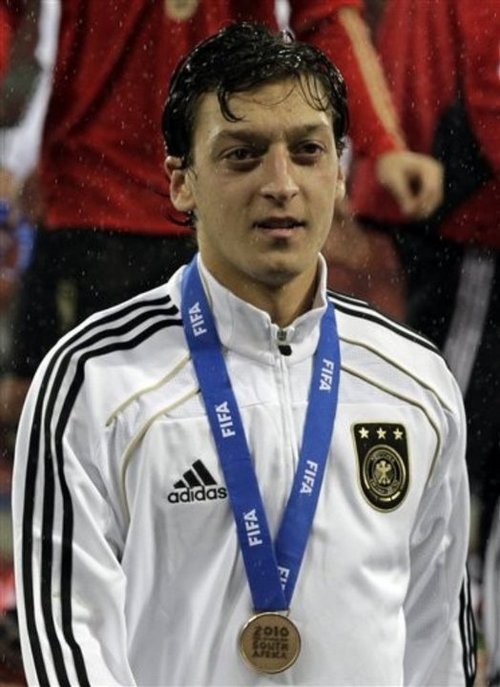Mesut Özil