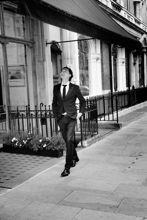 Tom Hiddleston Tom Hiddleston