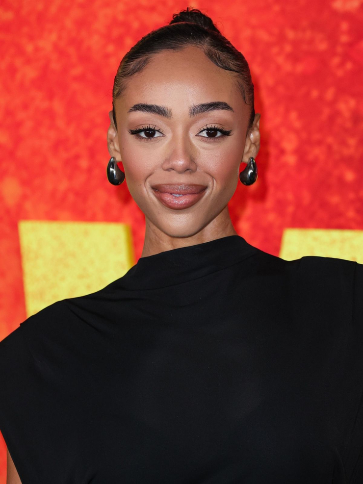 Bella Harris