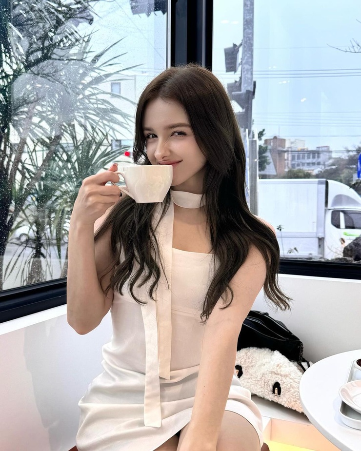 Elina Karimova Elina Karimova
