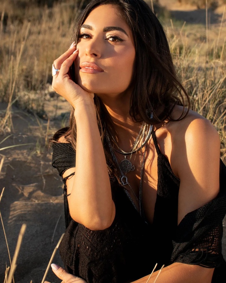 Thomai Apergi
