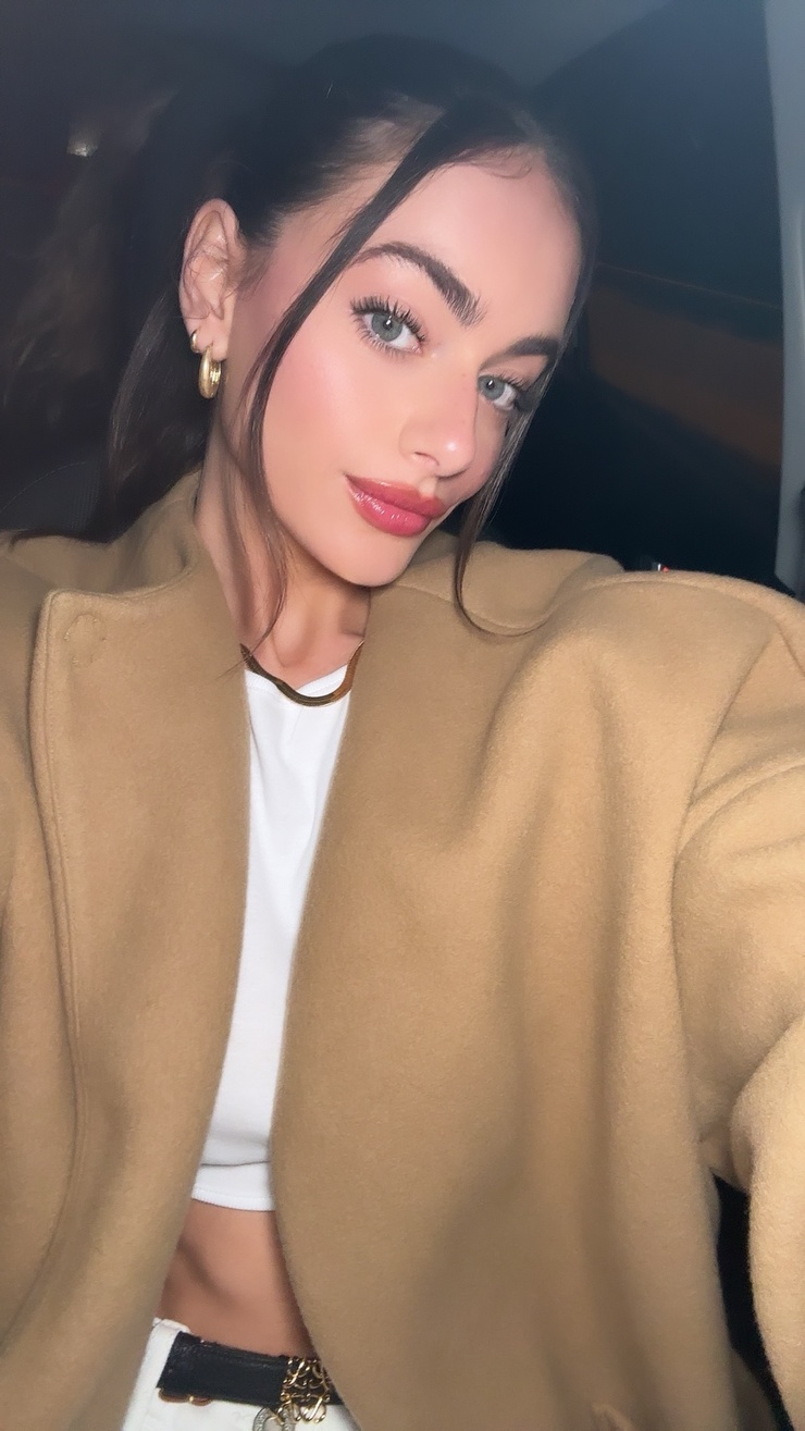 Yael Shelbia Yael Shelbia