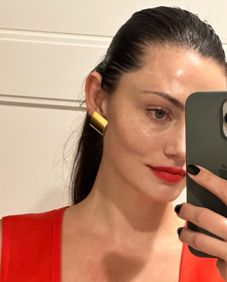Phoebe Tonkin