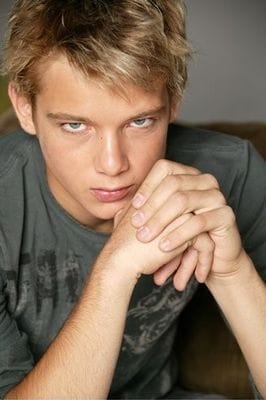 Picture of Max Thieriot