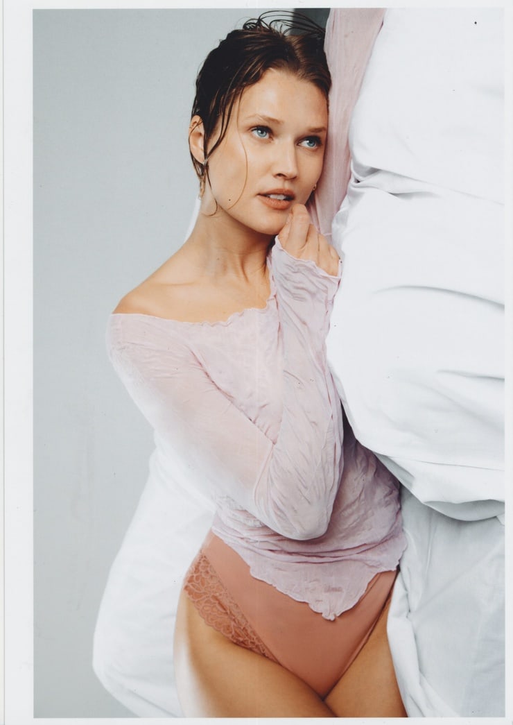 Toni Garrn