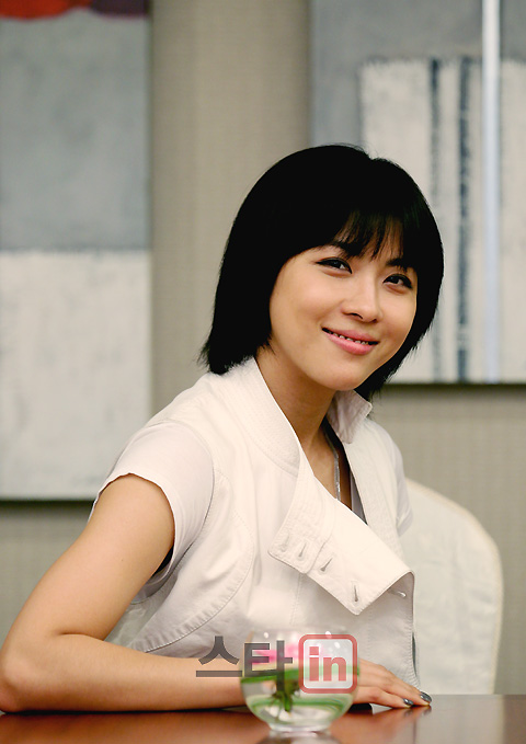 Ji-won Ha Ji-won Ha