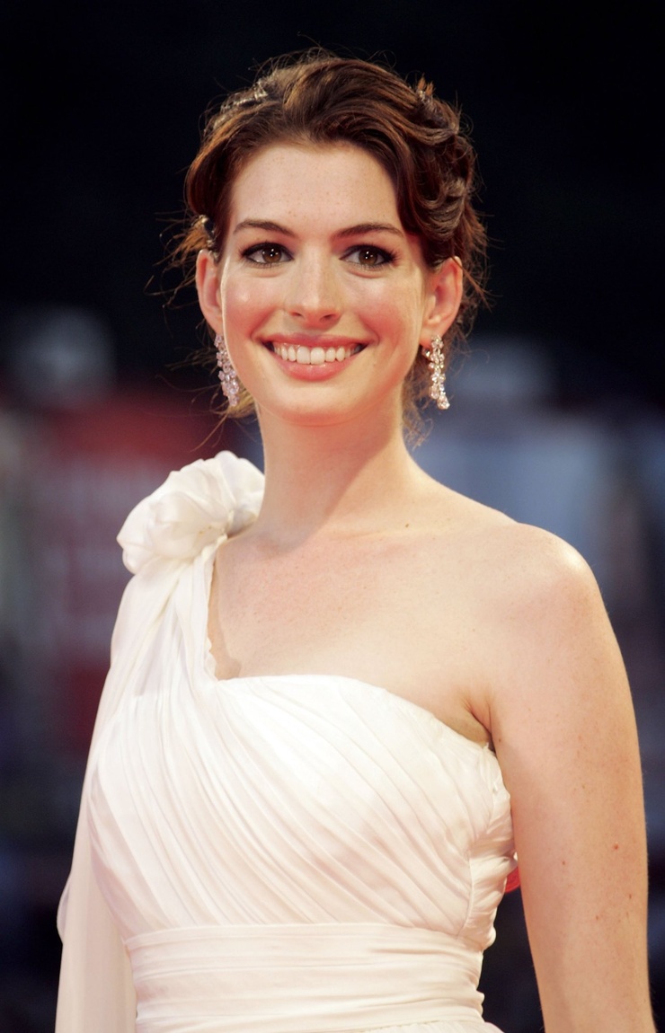 Anne Hathaway