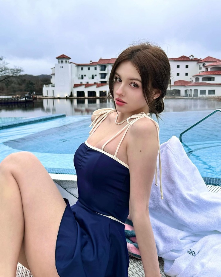 Elina Karimova Elina Karimova
