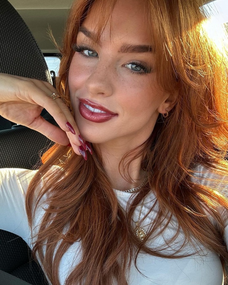 Julia Hatch