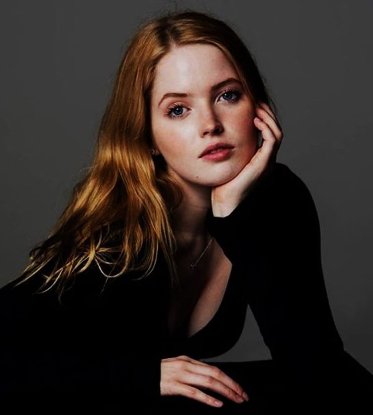 Ellie Bamber