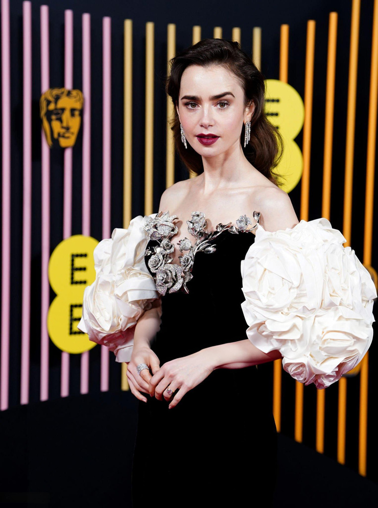 Lily Collins Lily Collins