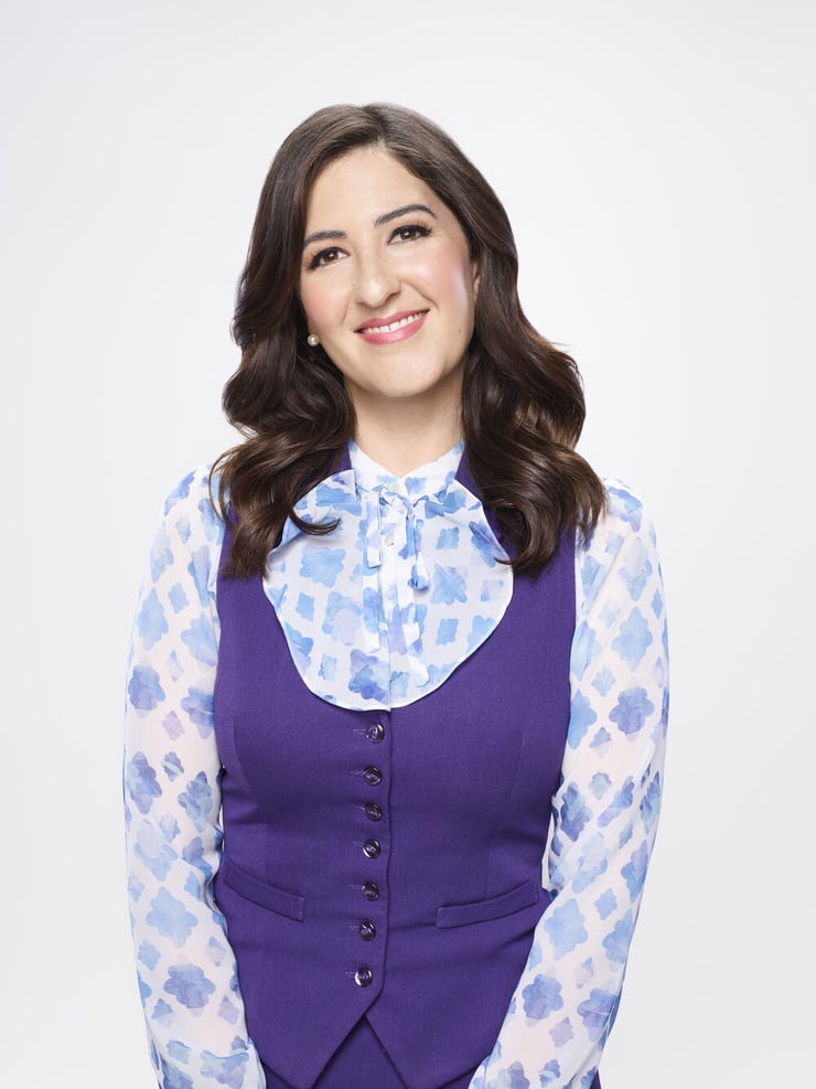 Janet (D'Arcy Carden)