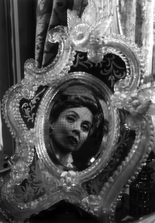 The Earrings of Madame de... (1953) The Earrings of Madame de... (1953)