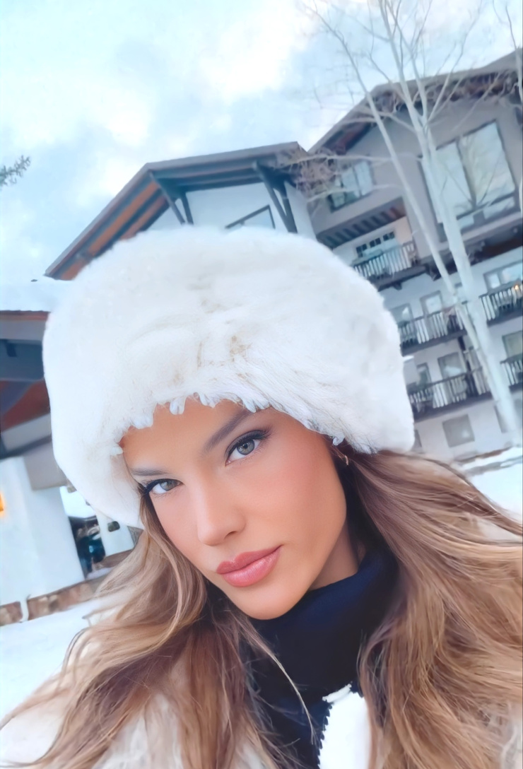 Alessandra Ambrosio Alessandra Ambrosio