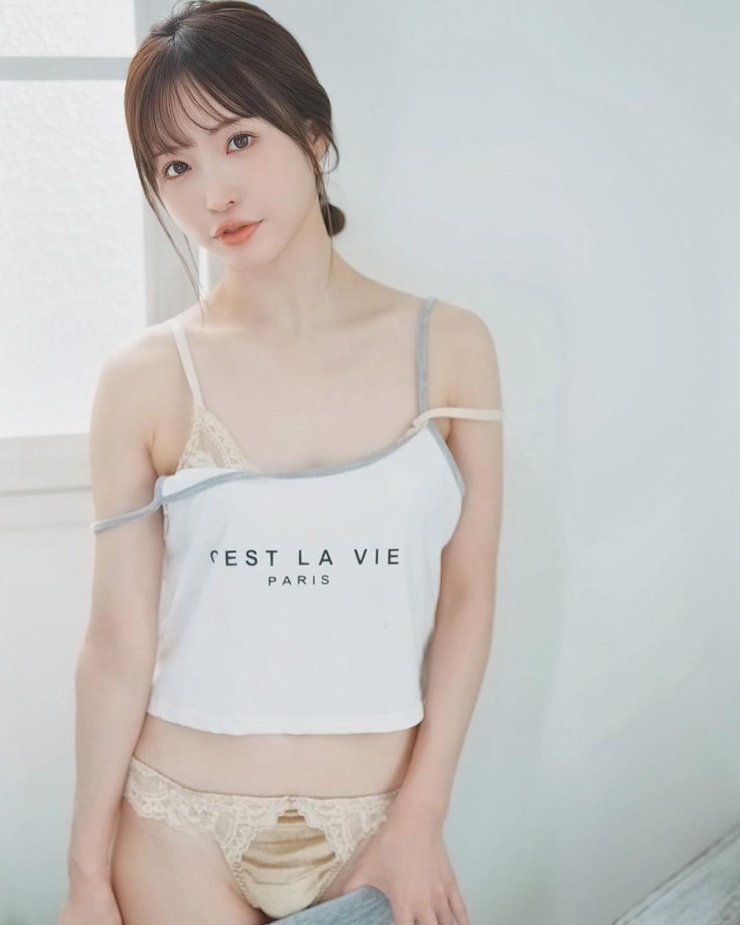 Moe Amatsuka