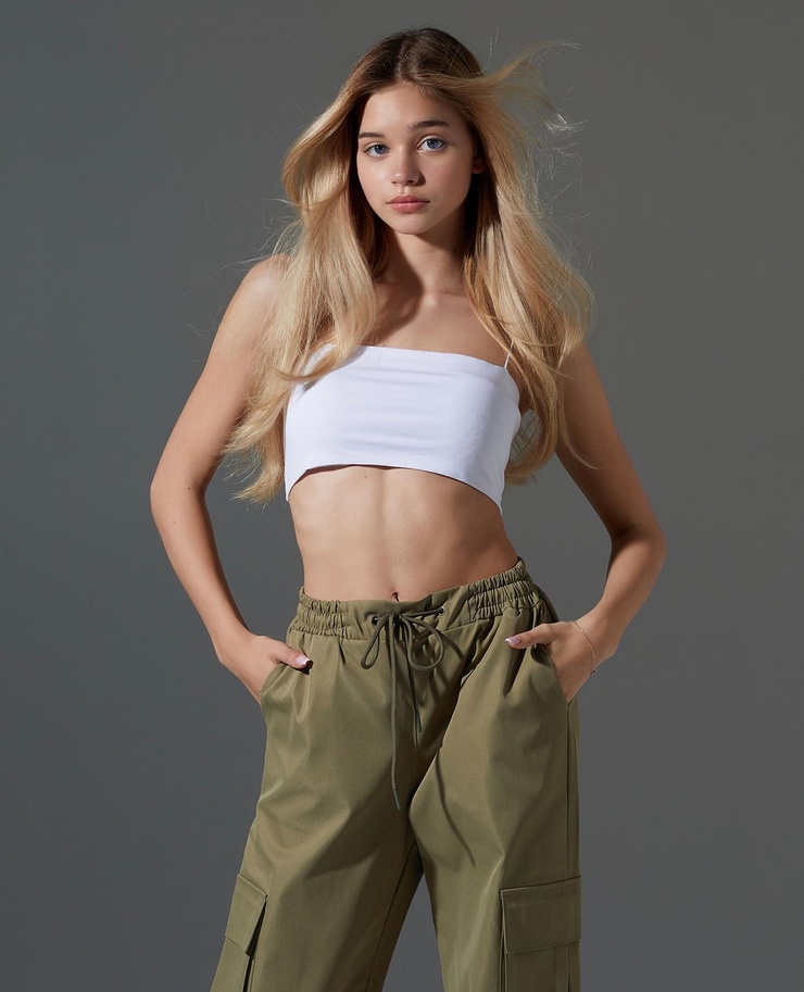 Picture Of Veronika Zhuravleva 740full Veronika Zhuravleva 