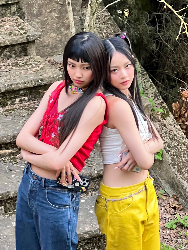 NewJeans