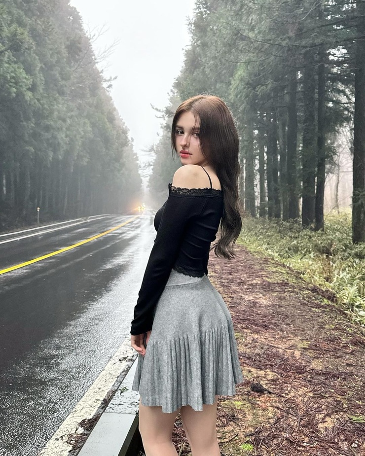 Elina Karimova Elina Karimova