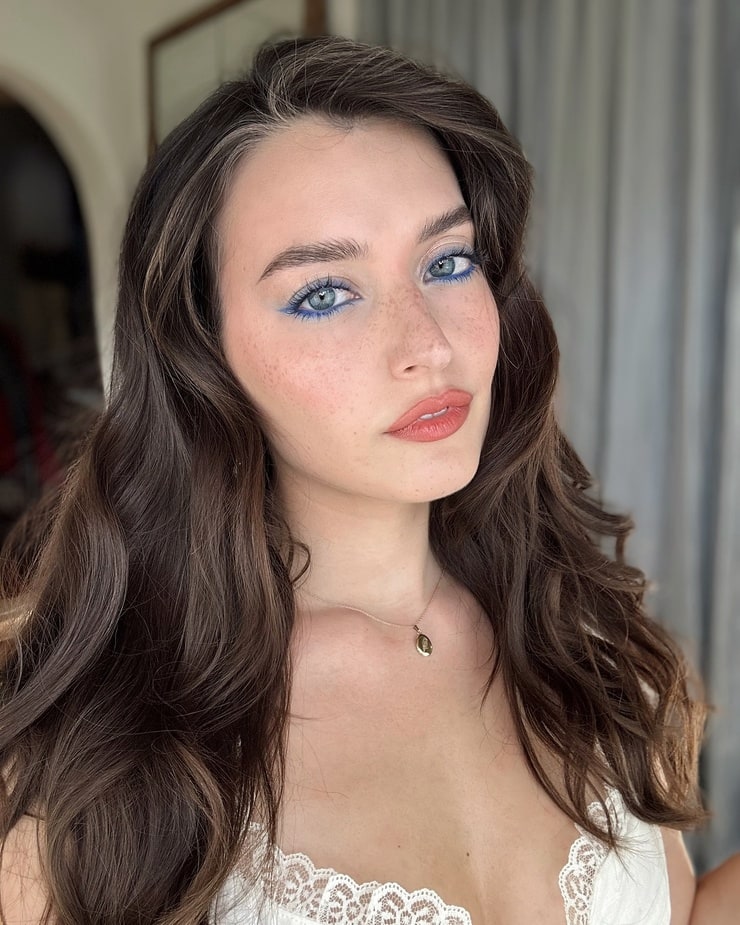 Jessica Clements