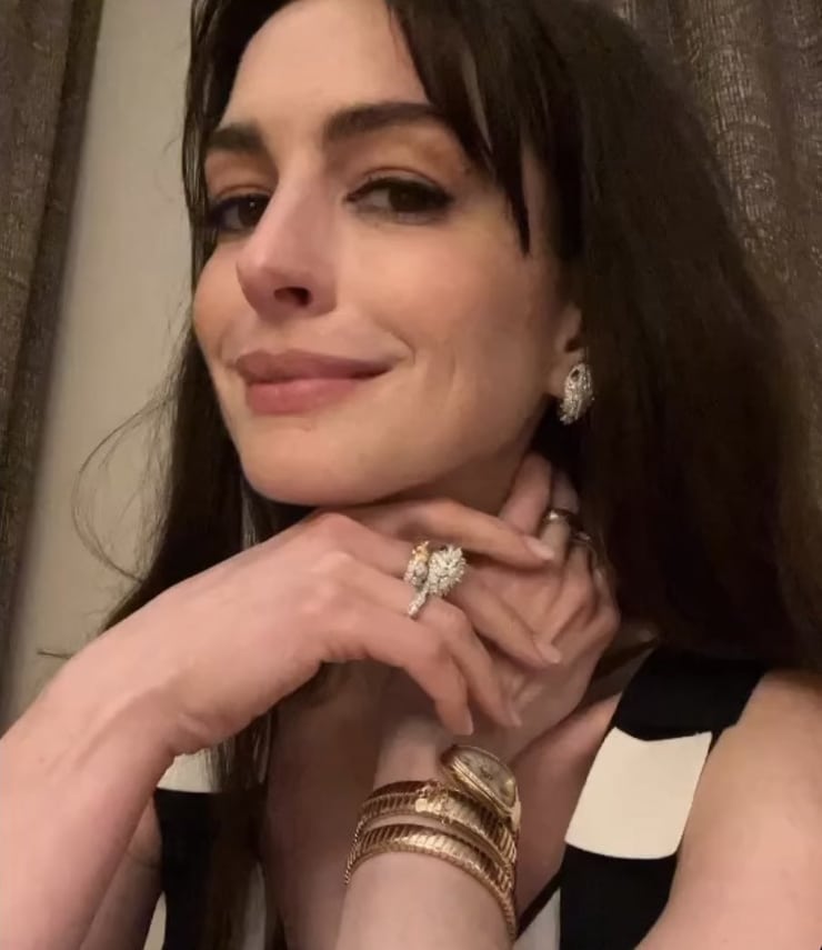 Anne Hathaway
