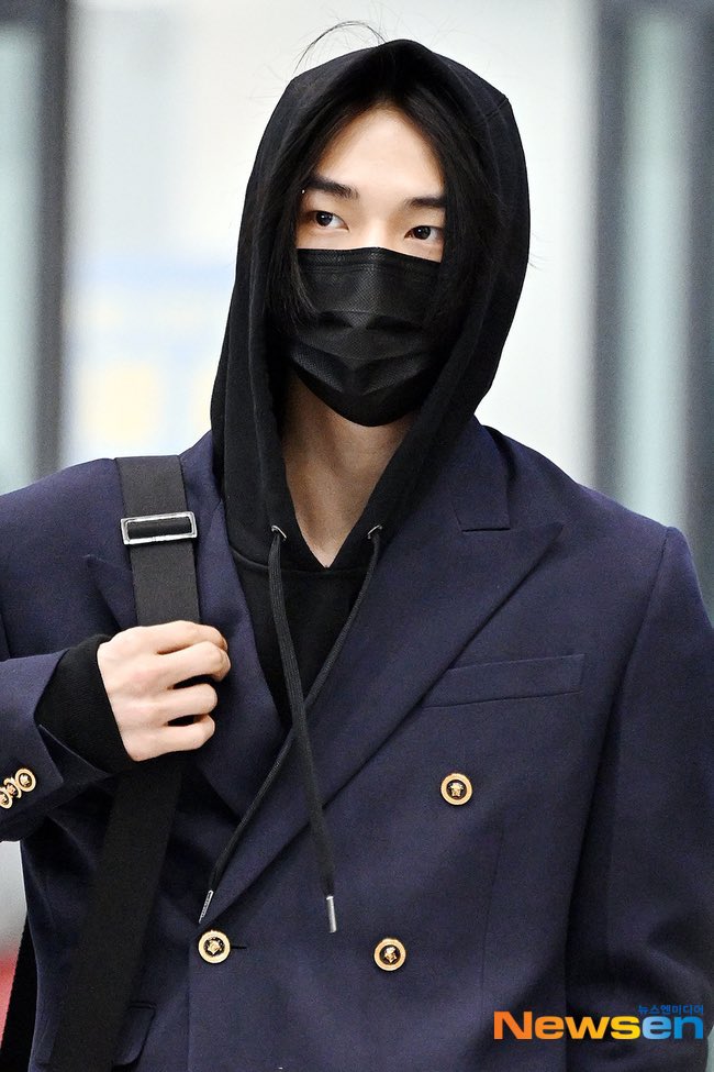 Hyun-Jin Hwang