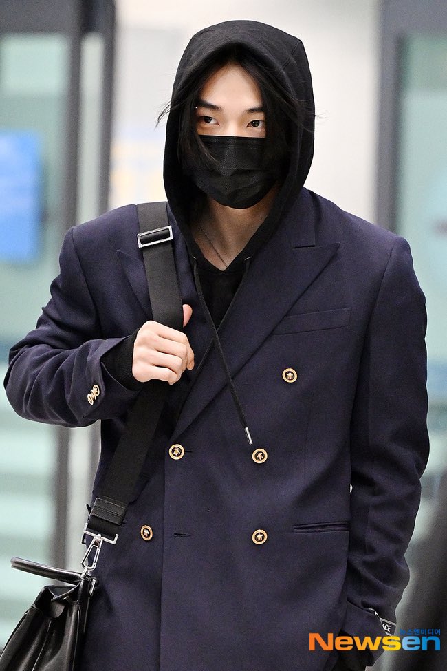 Hyun-Jin Hwang