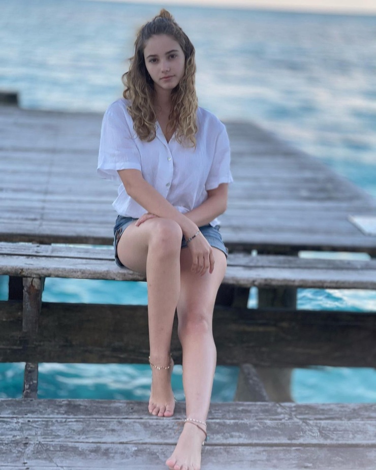 Laura Taylor Laura Taylor