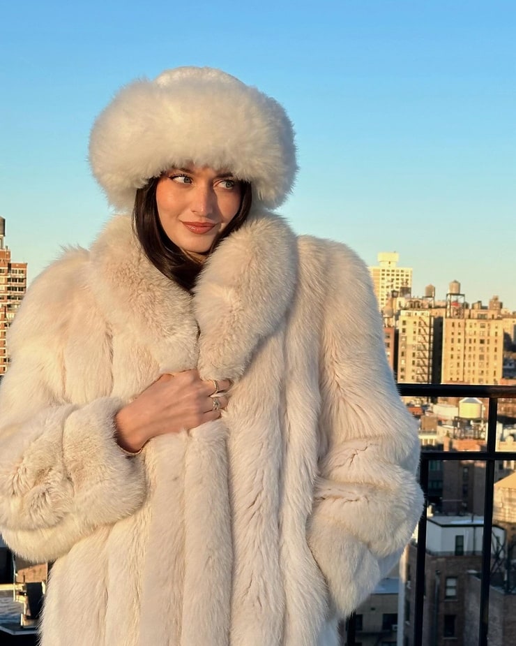 Jessica Clements