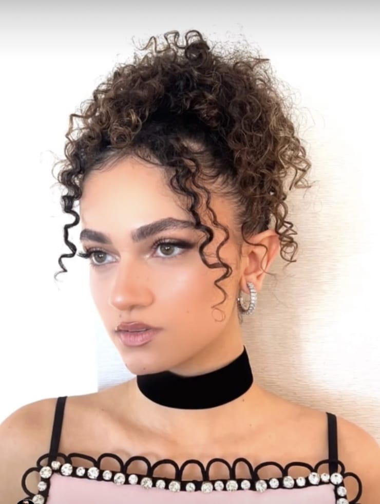 Thalia Elansari