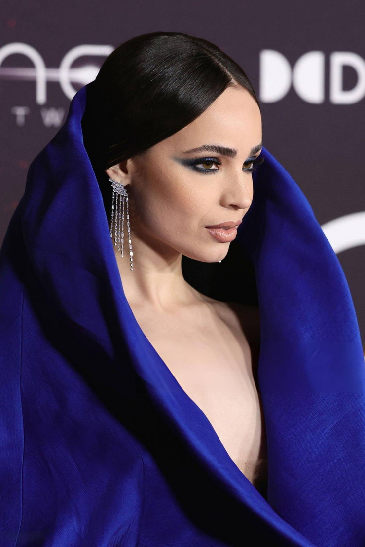 Sofia Carson