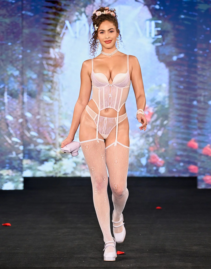 Camila Kendra