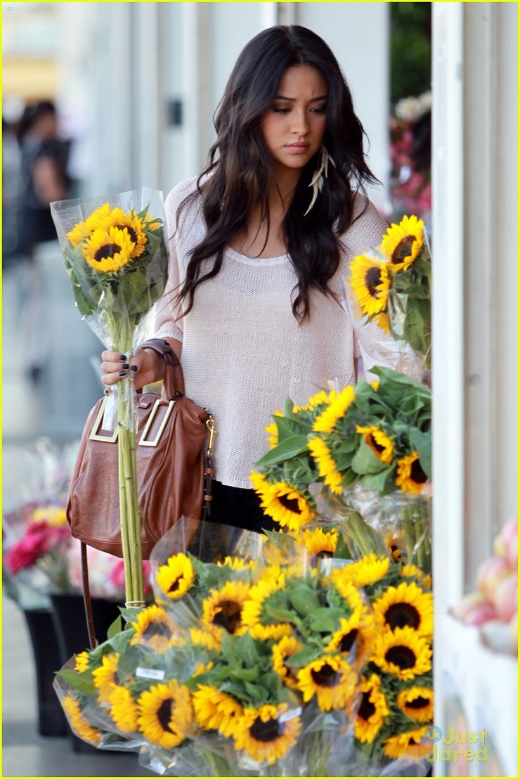 Shay Mitchell Shay Mitchell