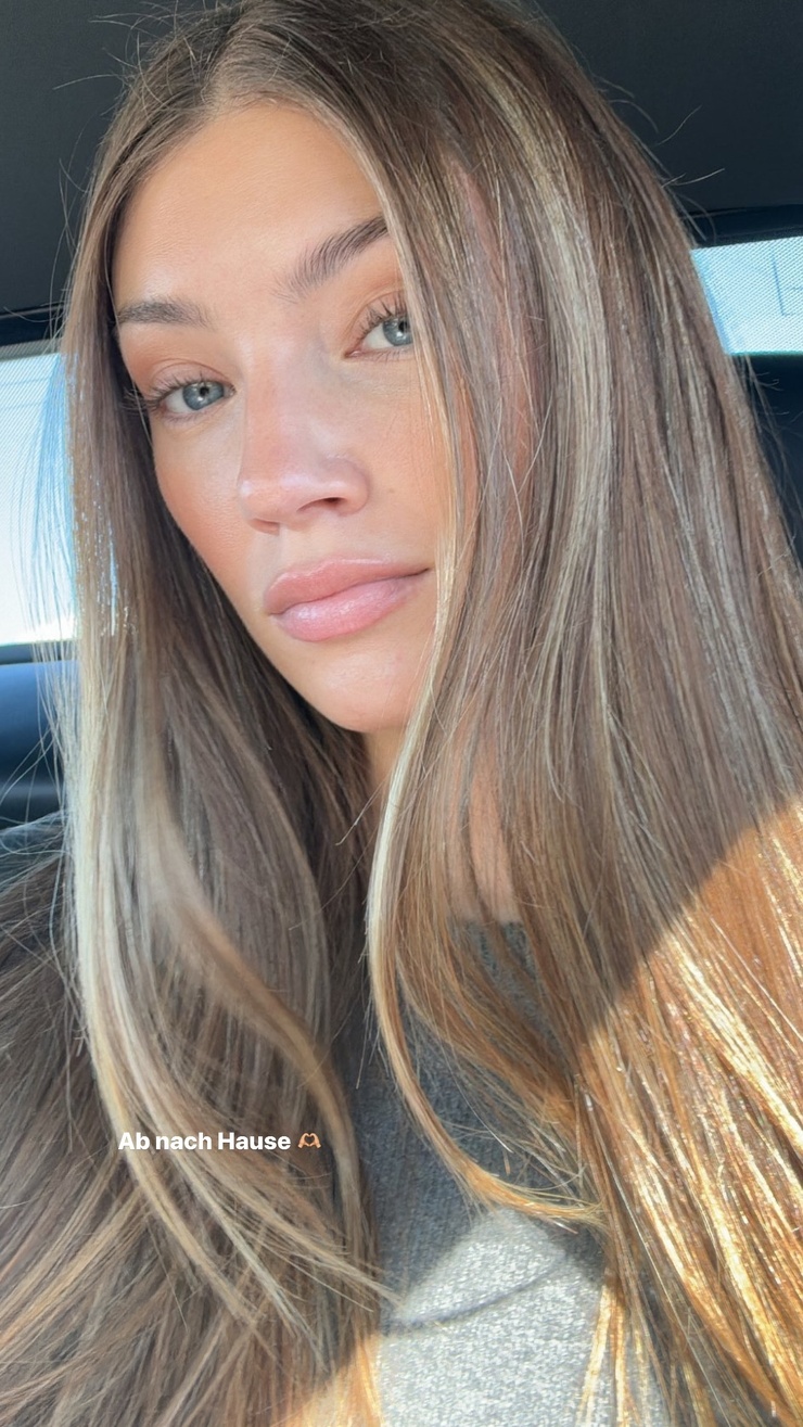 Lorena RAE