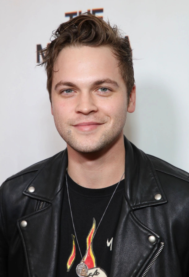 Picture of Alexander Calvert