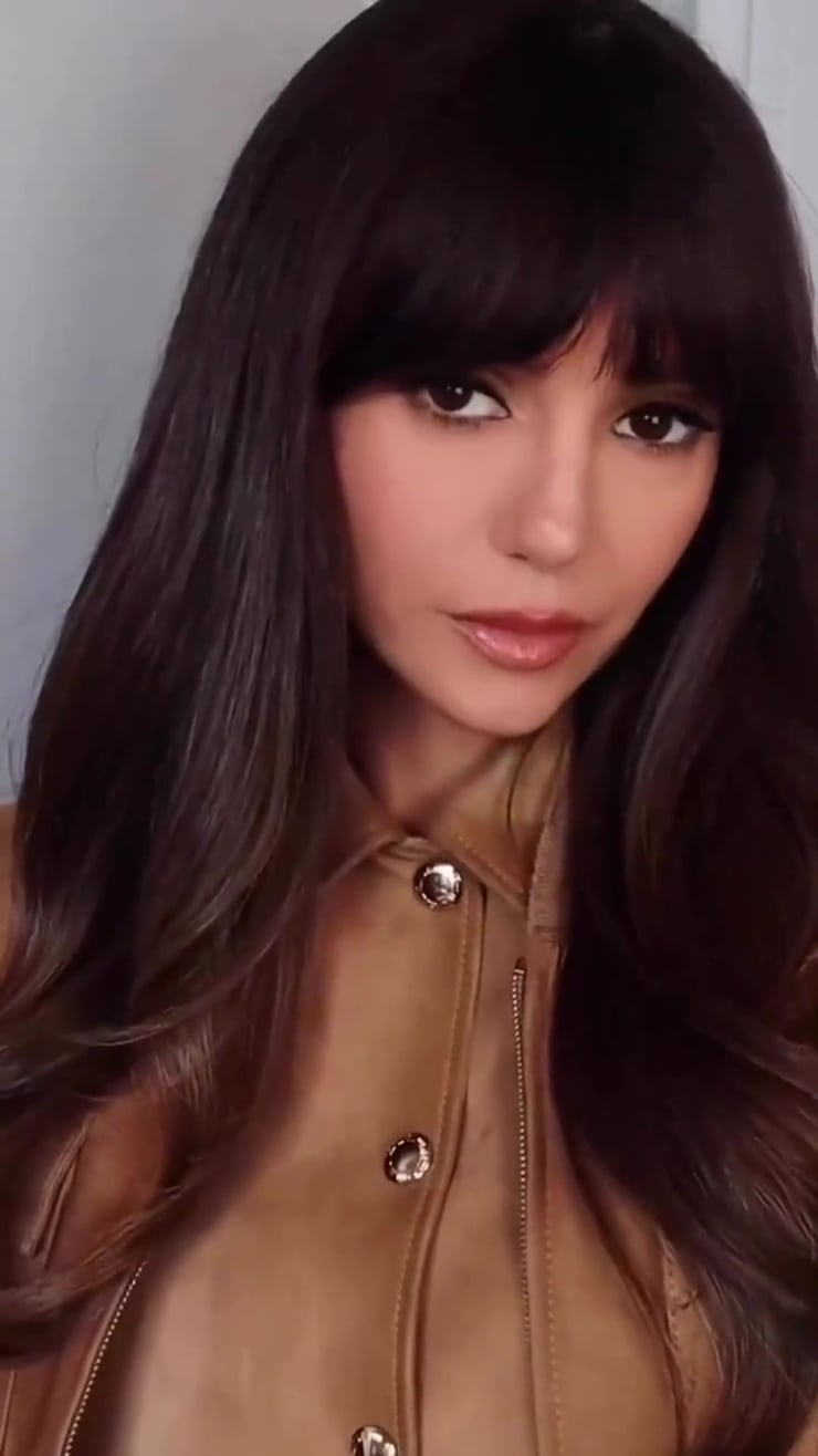 Nina Dobrev