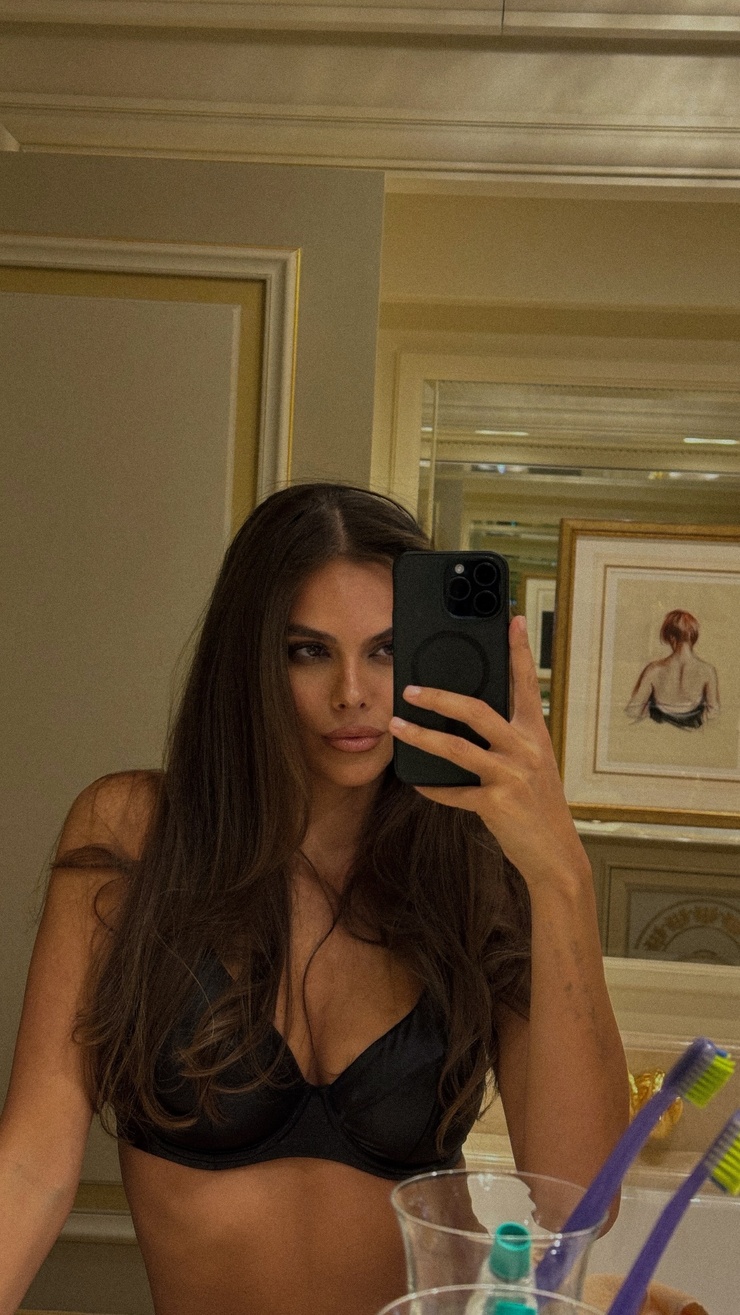 Viki Odintcova