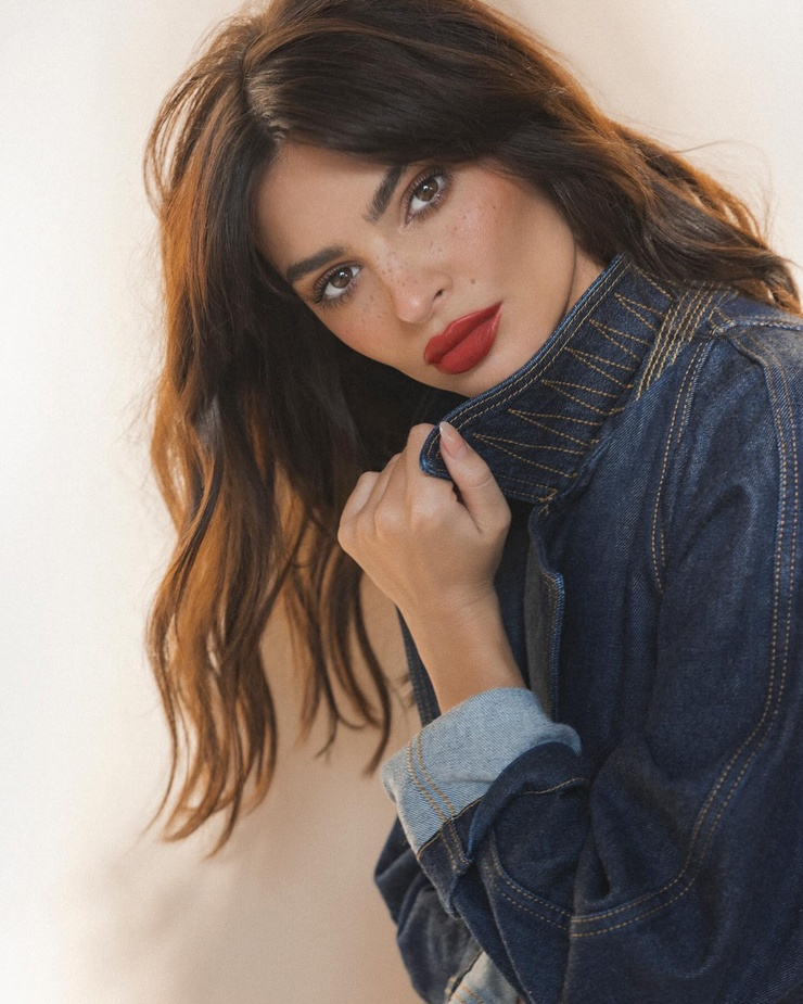 Emily Ratajkowski