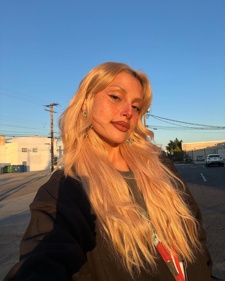 Zoey Luna picture