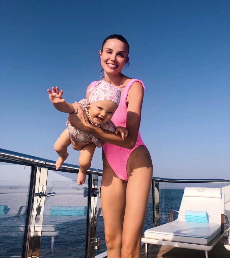 Anastasia Krivosheeva Anastasia Krivosheeva
