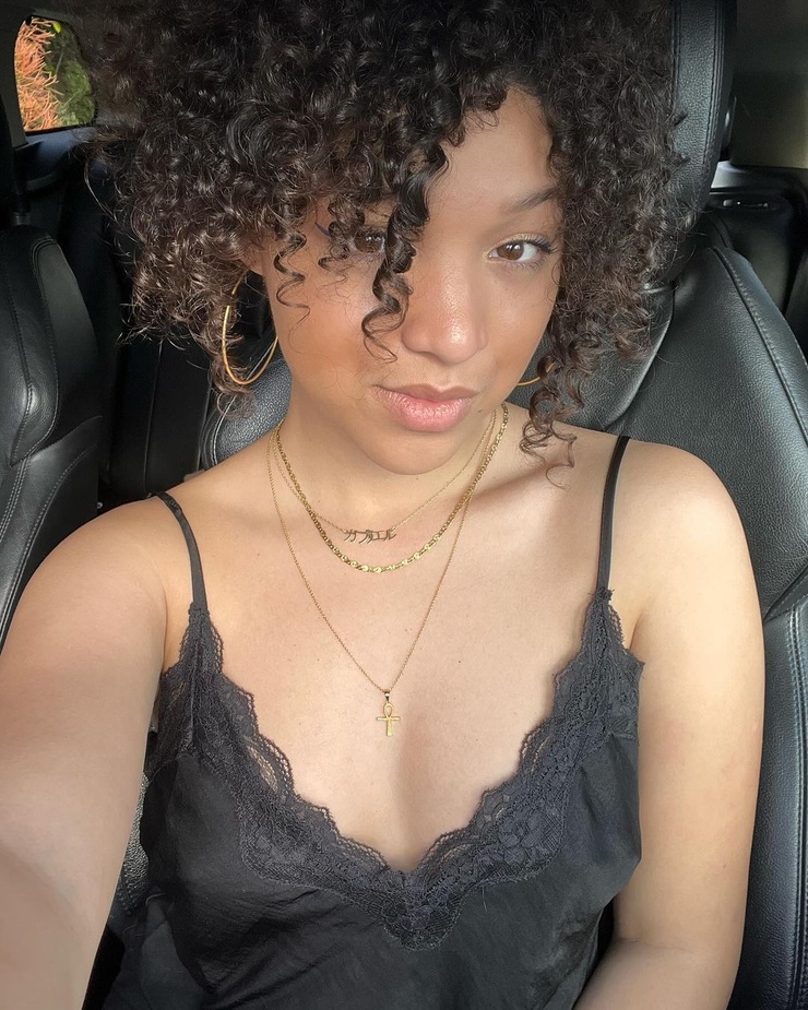 Gabrielle Elyse Gabrielle Elyse
